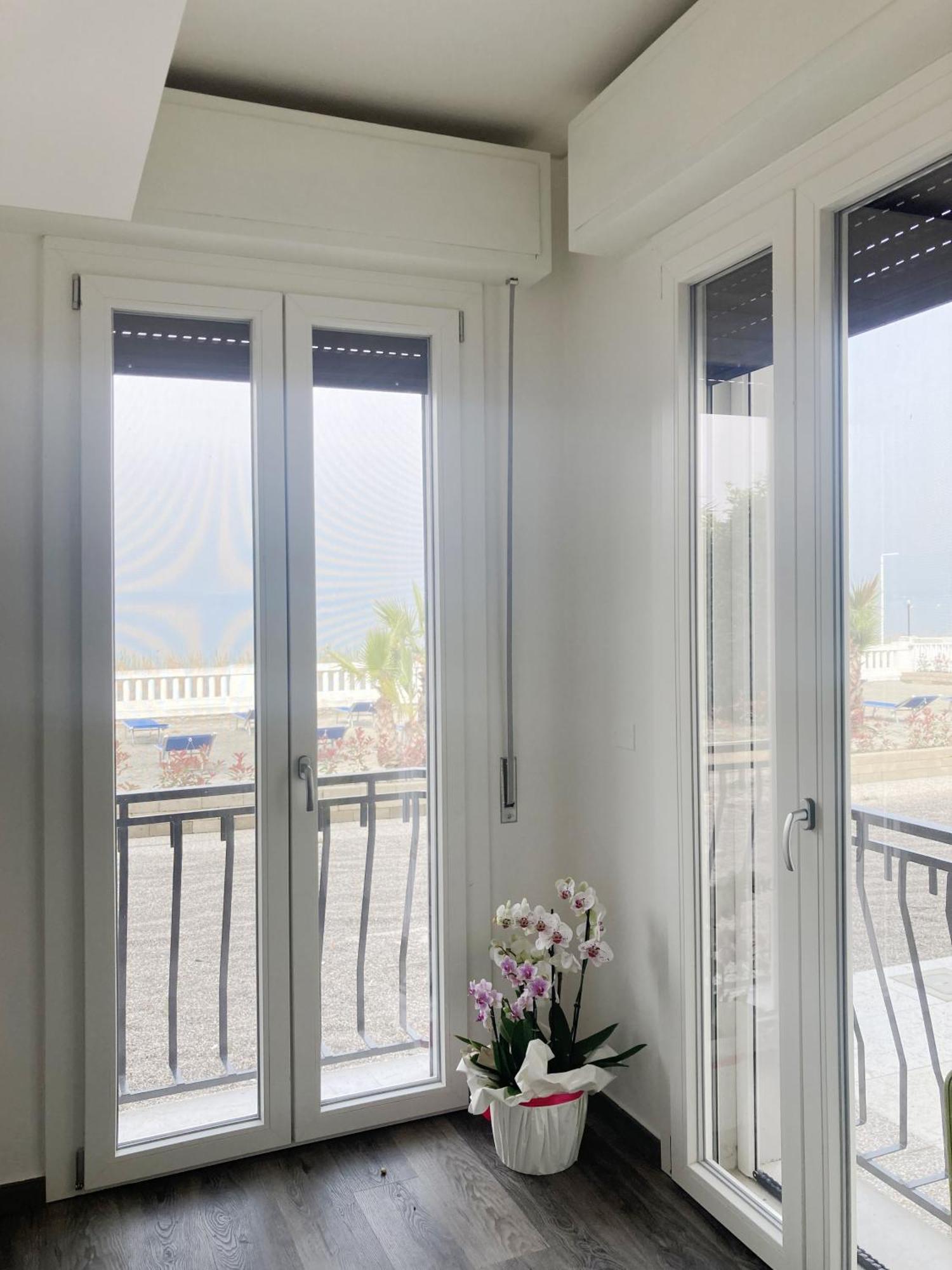 Hotel Villa Trieste Sirmione Exterior foto