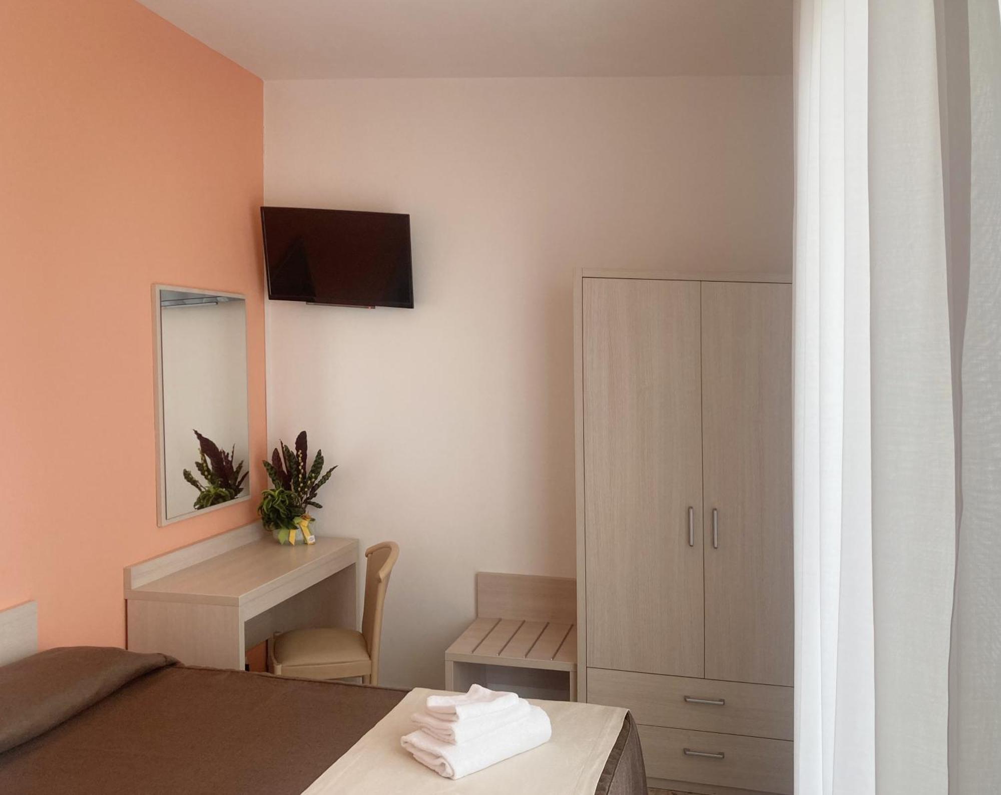 Hotel Villa Trieste Sirmione Quarto foto