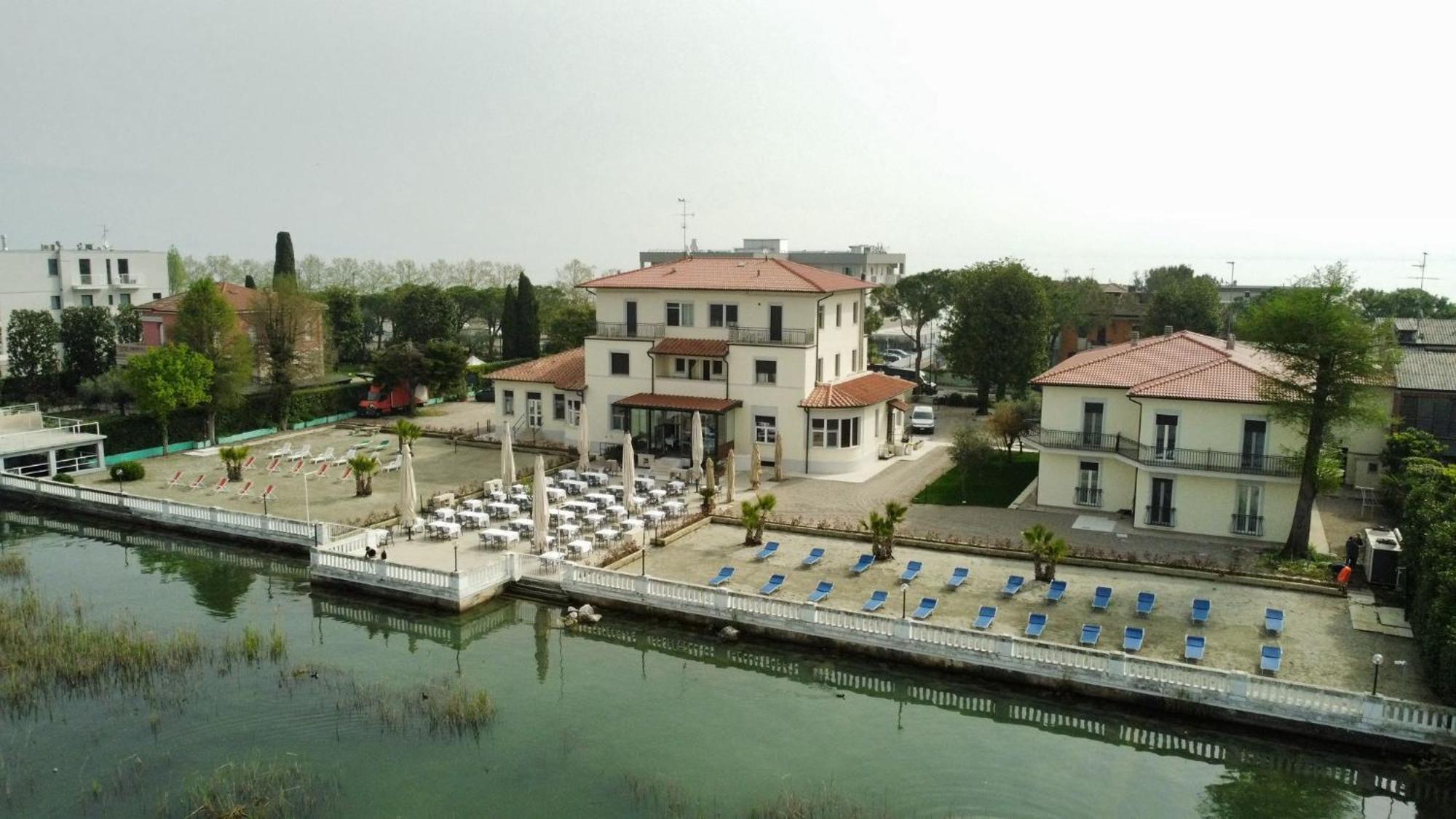 Hotel Villa Trieste Sirmione Quarto foto
