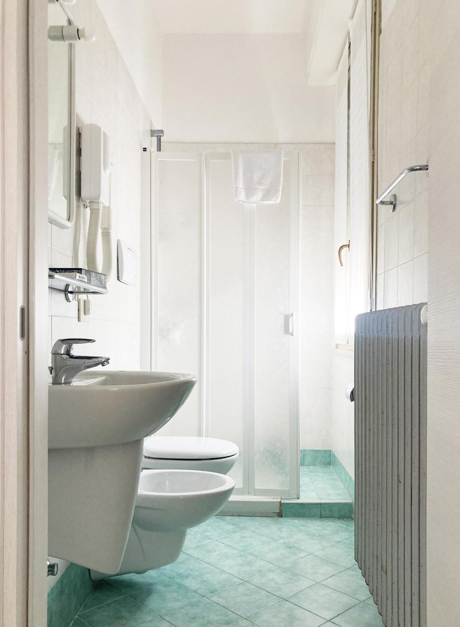Hotel Villa Trieste Sirmione Quarto foto