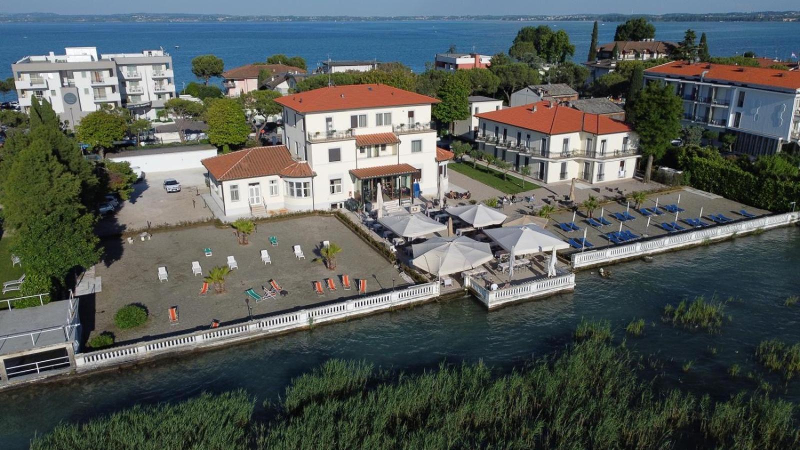 Hotel Villa Trieste Sirmione Exterior foto
